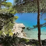 Seafront Apartman Vis