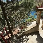 Seafront Apartman